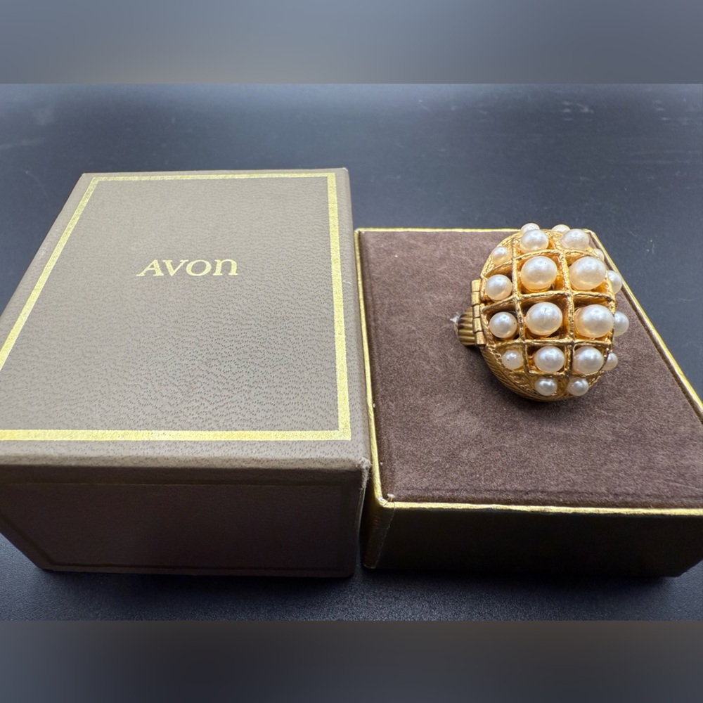 Avon Gold Cream Ring with Vintage-Inspired Pearls - includes small compartment